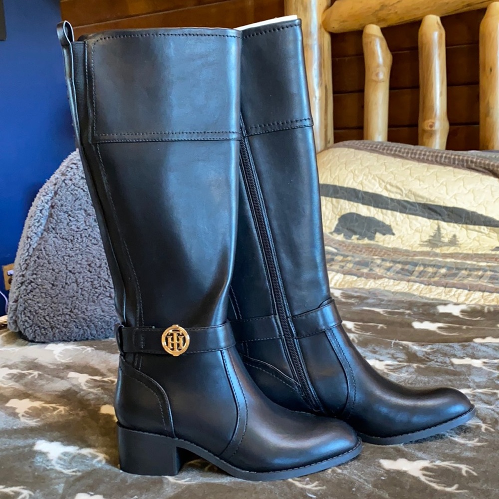 Brand new black Tommy Hilfiger size 6 boots